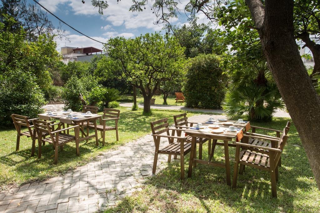 Bed and Breakfast Giardino Nascosto à Taviano  Extérieur photo